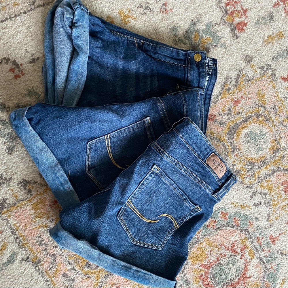 Lot of 3 Levi Modern fit Denim shorts. Size 10 / waist 30
